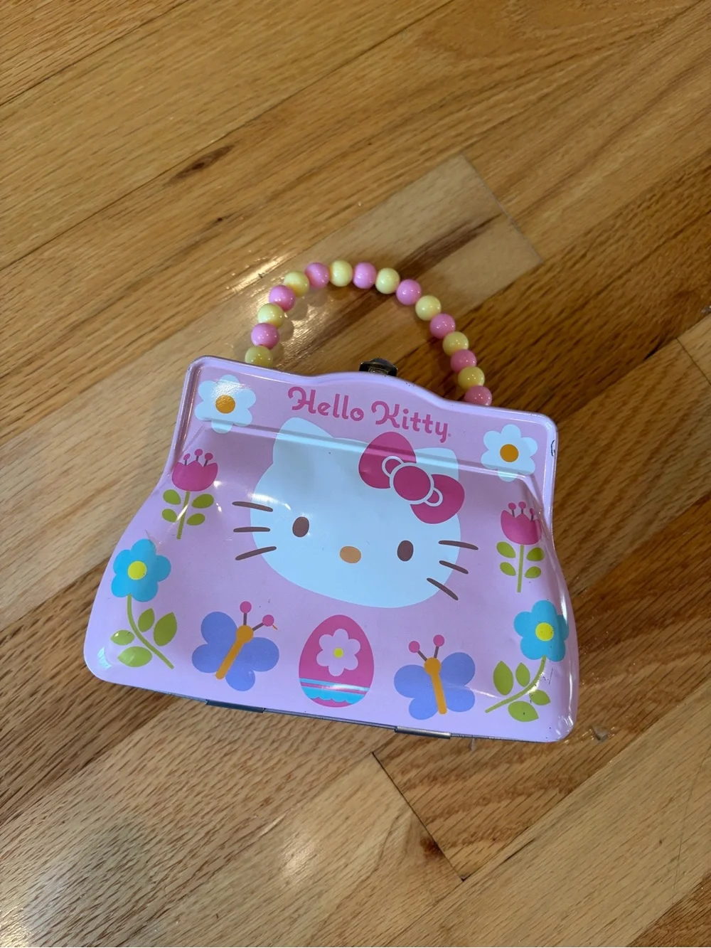 Hello Kitty Beaded Handle Tin Purse (Spring/Easter Theme)